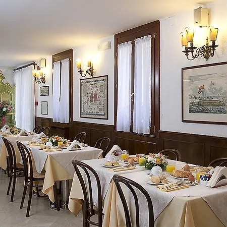 Hotel Nuovo Teson