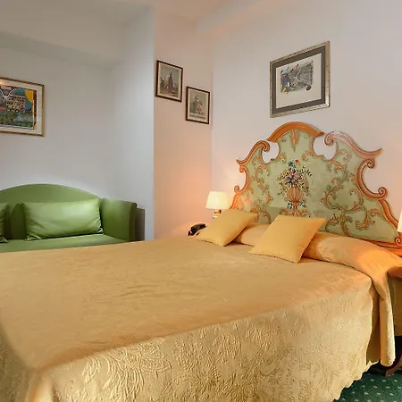 Отель Nuovo Teson Венеция