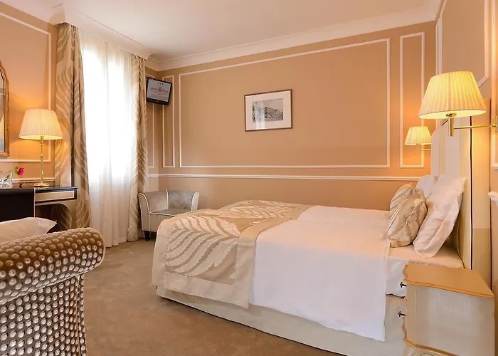 ヌオヴォ テソン ホテル 3*