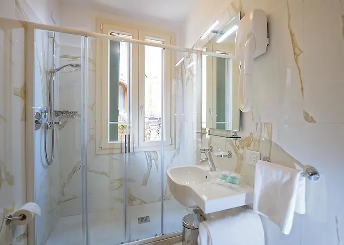 ヌオヴォ テソン 3* ヴェネツィア